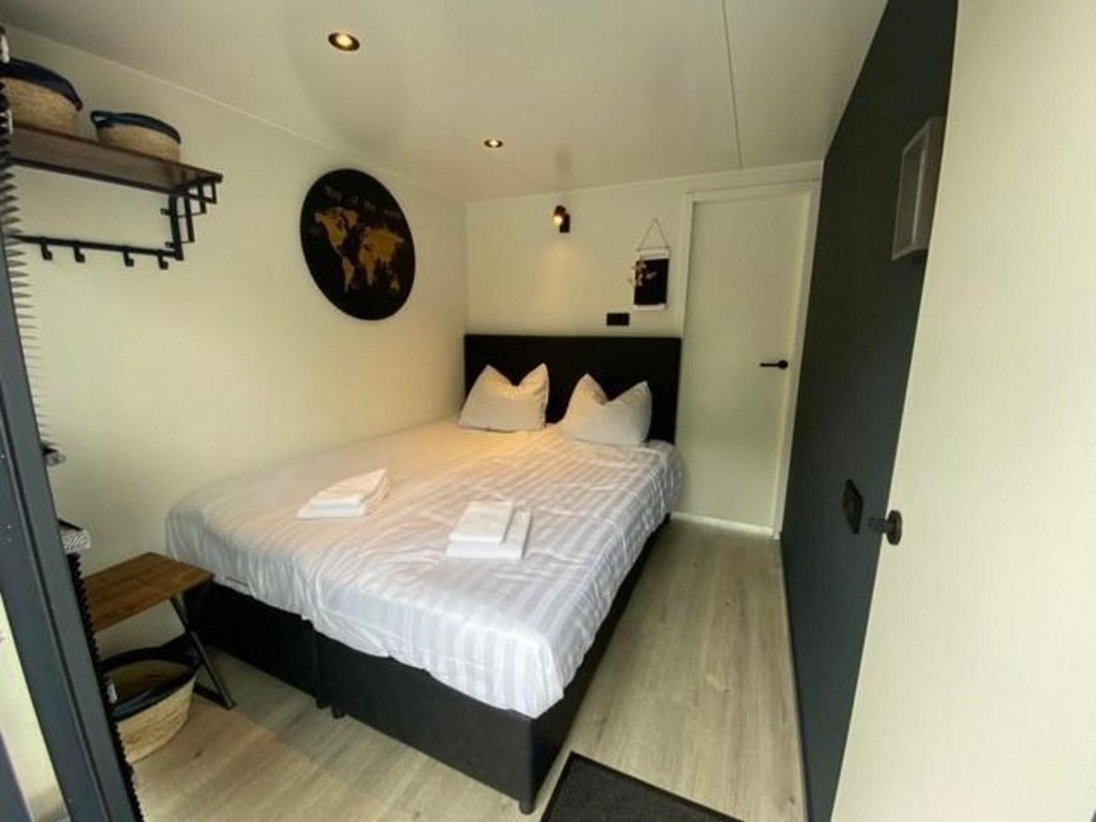 Houseboat Marina Mookerplas 4-6 Persons Plasmolen Exteriér fotografie